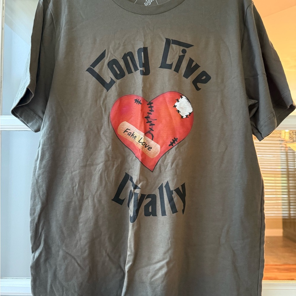 Brown Graphic T-Shirt with Heart Design